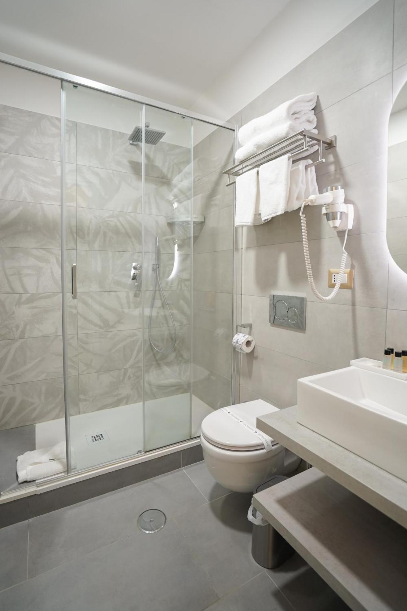 Charm&Bella Guesthouse Рим Экстерьер фото