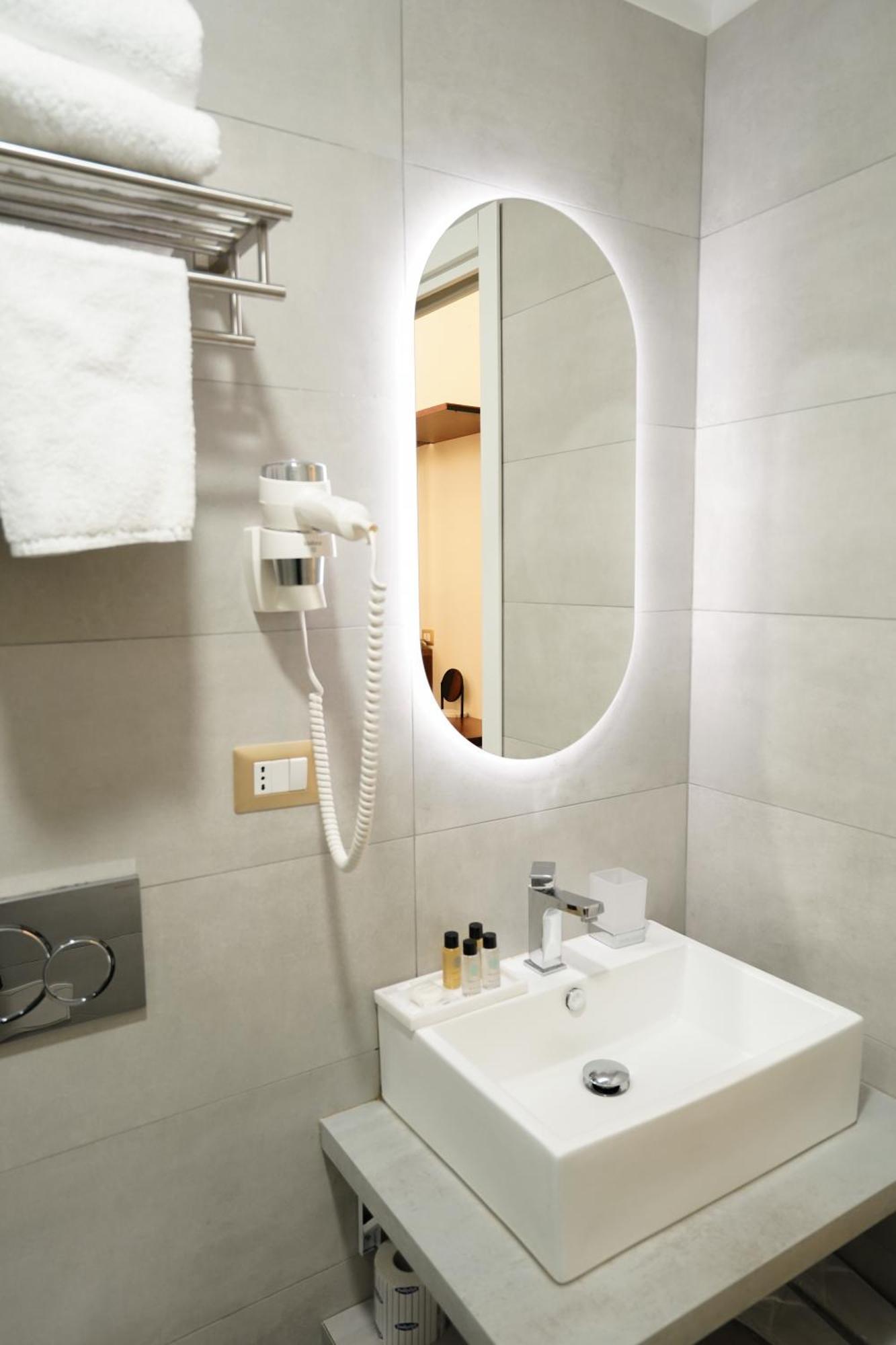 Charm&Bella Guesthouse Рим Экстерьер фото