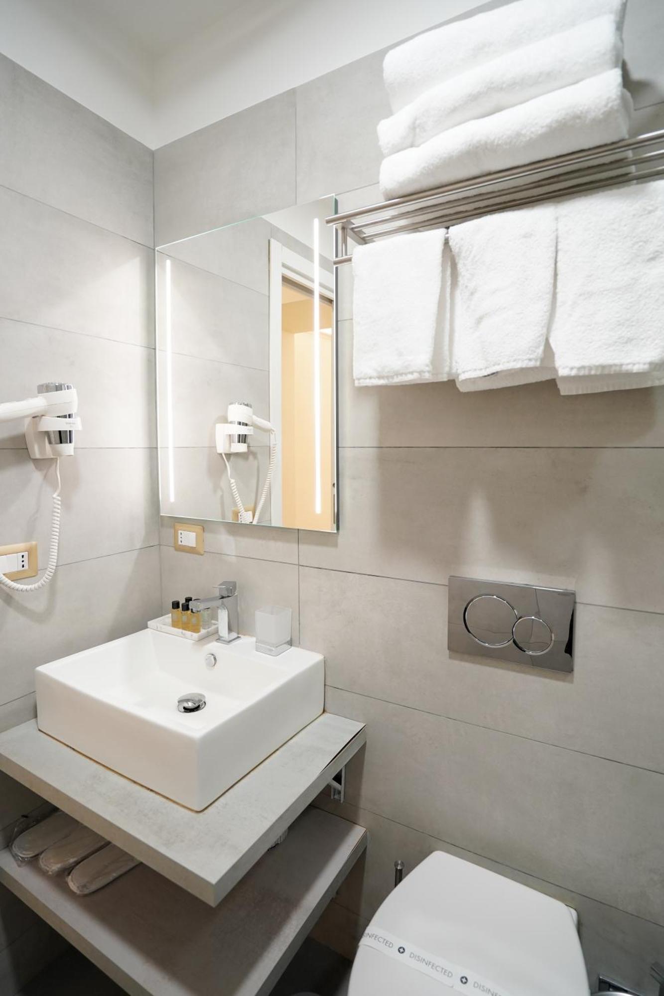 Charm&Bella Guesthouse Рим Экстерьер фото