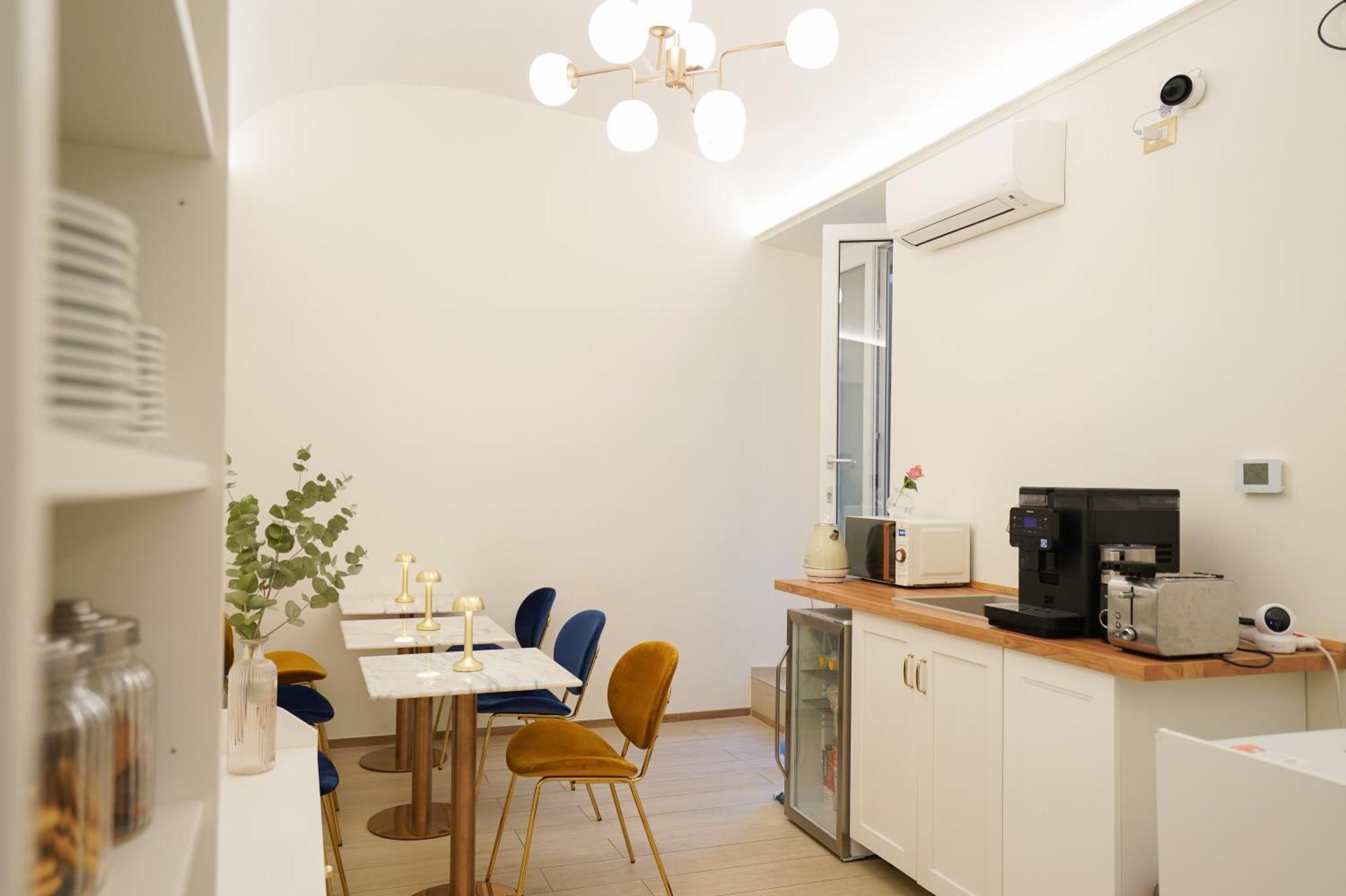 Charm&Bella Guesthouse Рим Экстерьер фото